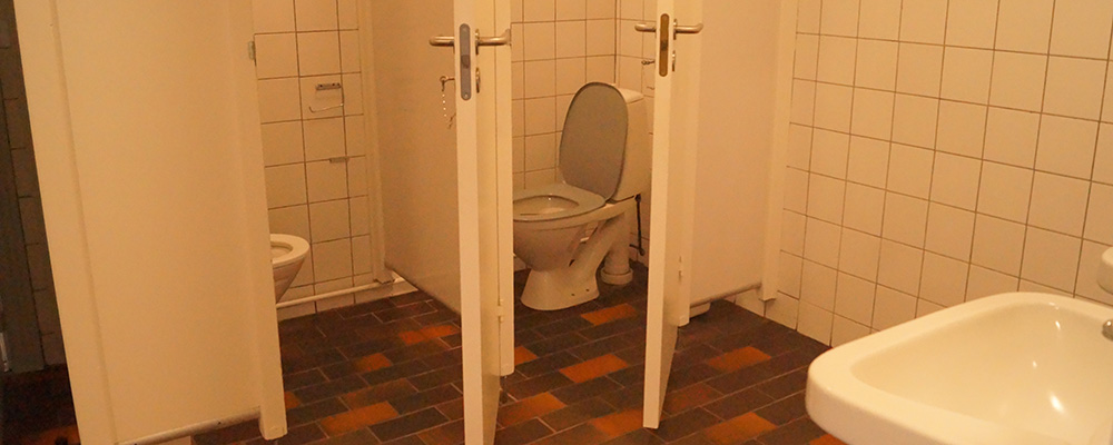 Toiletter ved Skåstrup Strand Lejren